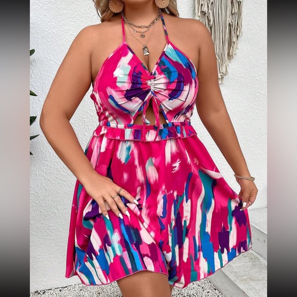 Plus size allover print halter dress - Picture 1 of 8